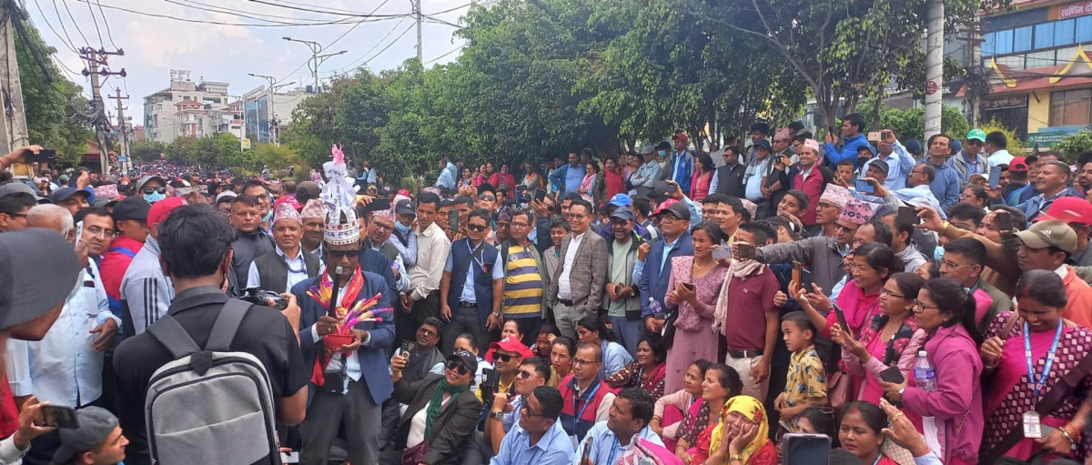 शिक्षकहरूको आन्दोलन, यात्रुलाई सास्ती (भिडियोसहित)