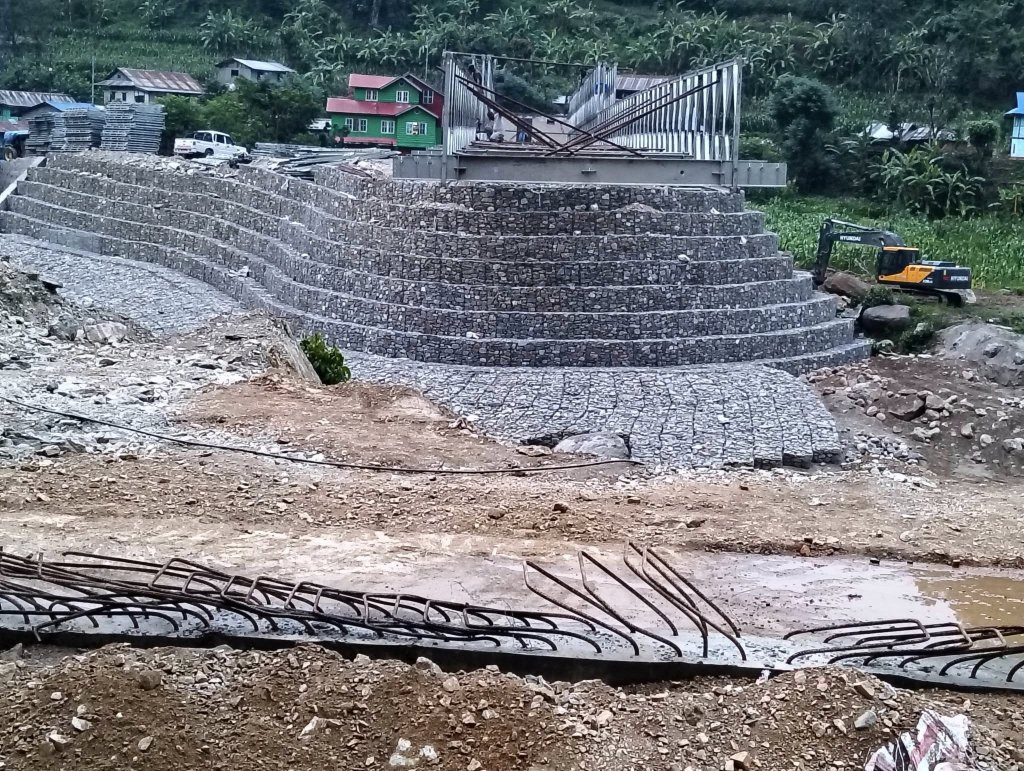 बेलिब्रिज खस्दा घाइते तीन मजदुरको मृत्यु