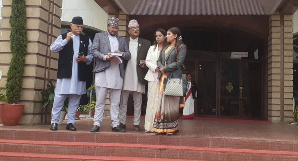 सदनबाट बाहिरिए राप्रपाका सांसद